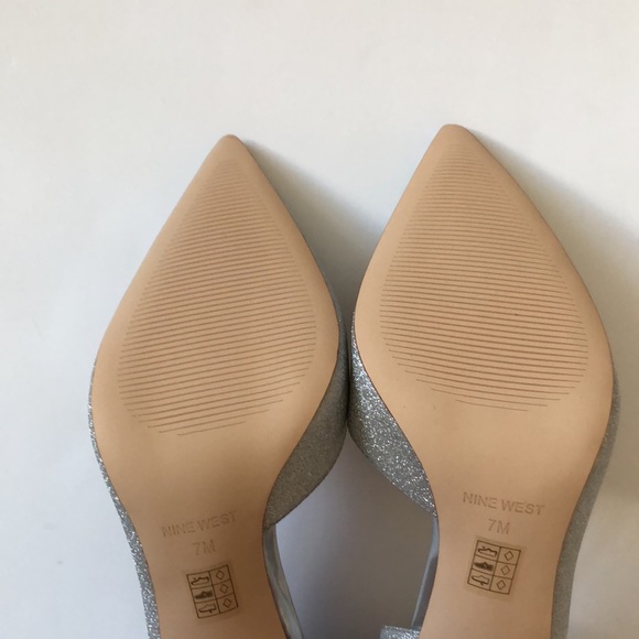 Nine West 7M Glitter Silver High heel shoe Brand New without tags Excellent - Picture 10 of 12